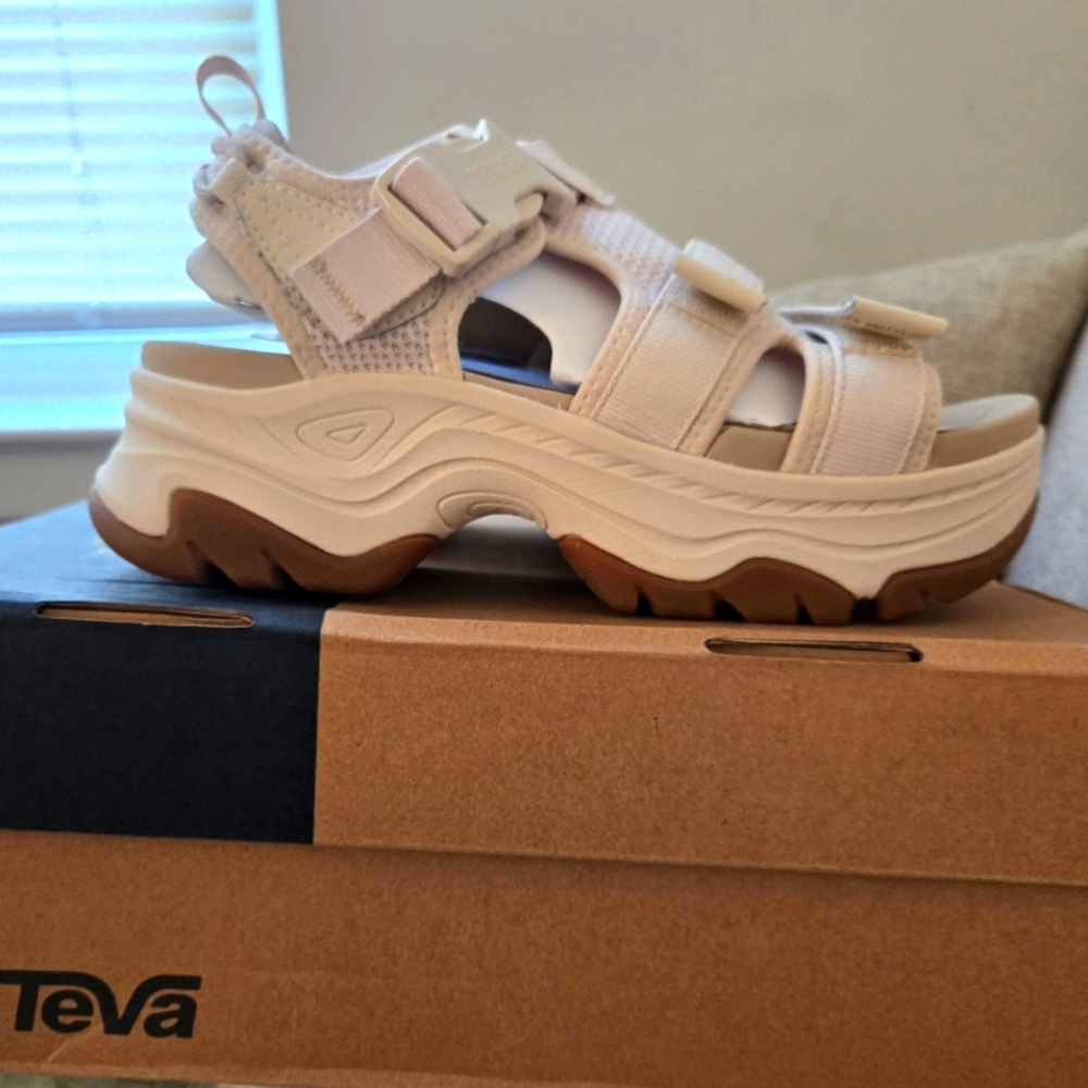 Teva Women's Hurricane Ampsole Gaila Sandals